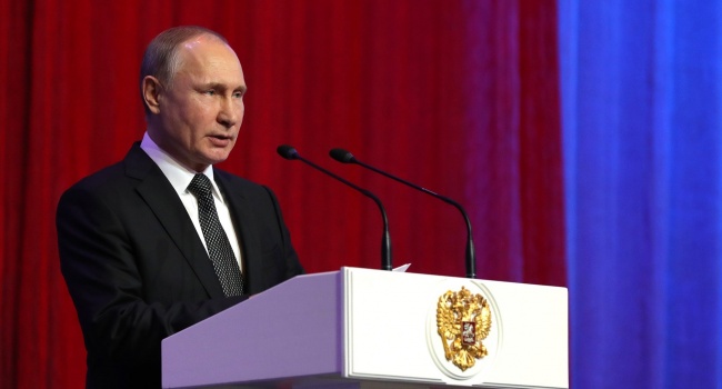 Заболевший Путин появился на публике: видео 