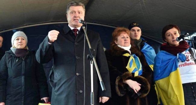 Политолог о заявлении Порошенко по Крыму: «Любой ценой сохранить президентское кресло»