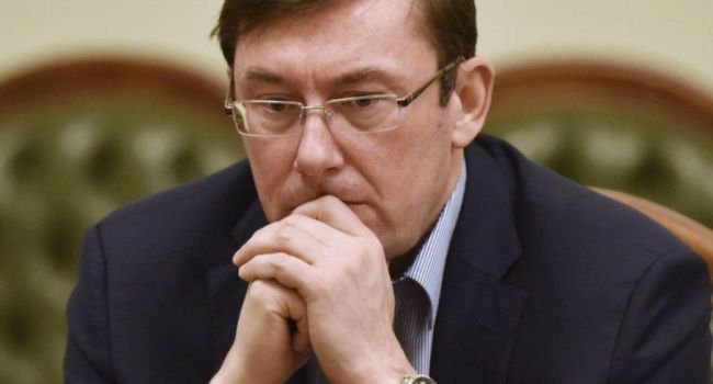 Дипломат: после интервью Луценко сам собой напрашивается вопрос – на кого работает Генпрокурор Украины?