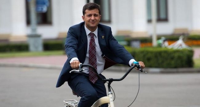 Политолог: У Тимошенко меньше шансов победить на выборах, чем у Зеленского