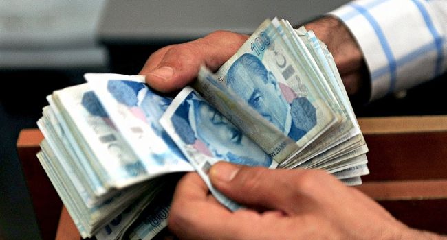 Эрдоган запретил банкам в приказном порядке менять лиры на доллары для бизнеса