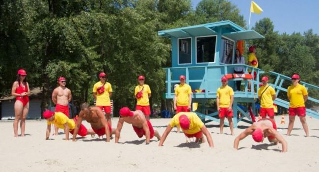 В Киеве появились вакансии спасателей пляжного патруля