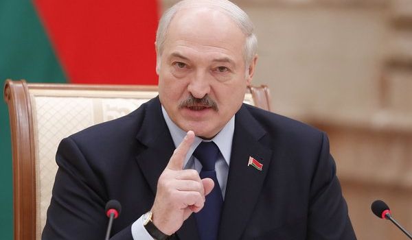 «Да простят меня украинцы»: белорусский президент высказался о Зеленском и Порошенко 