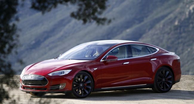 Компания Tesla поднимает цены на все электрокары