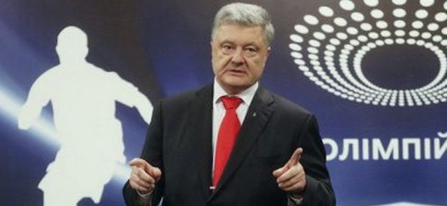 «Будь мужиком»: у Зеленского обвинили Петра Порошенко в несоблюдении условий дебатов и заявили, что он «дал заднюю»
