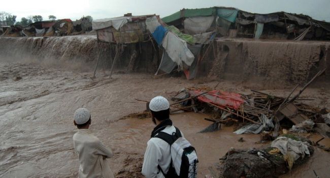 Смертельное наводнение в Пакистане: сообщается о десятках погибших