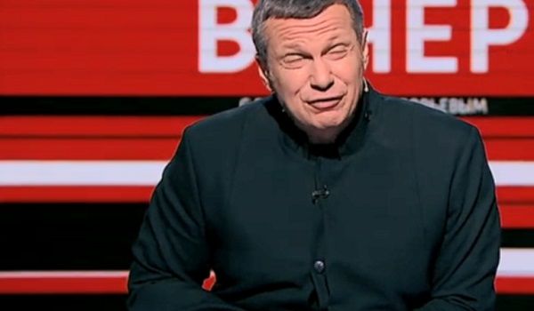 «Вашей страной правят бесы!»: пропагандист Соловьев отличился бредовым заявлением из-за Томоса 