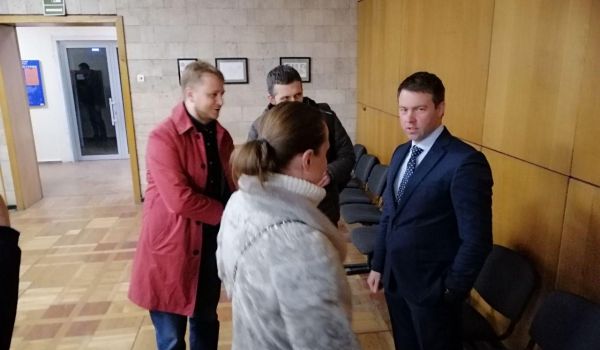 Представители ЦИК и Зеленского загнали истца «под плинтус»: суд удалился на совещание