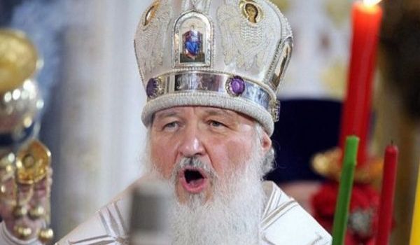 «У него у самого по-любому ствол под рясой в кобуре!» В сети жестко высмеяли патриарха Кирилла 