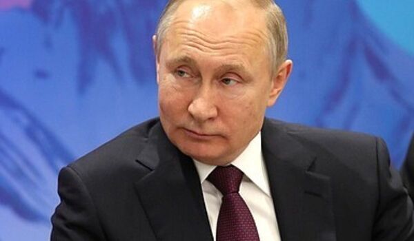 Путин считает, что Зеленский должен вернуть украинское гражданство Саакашвили