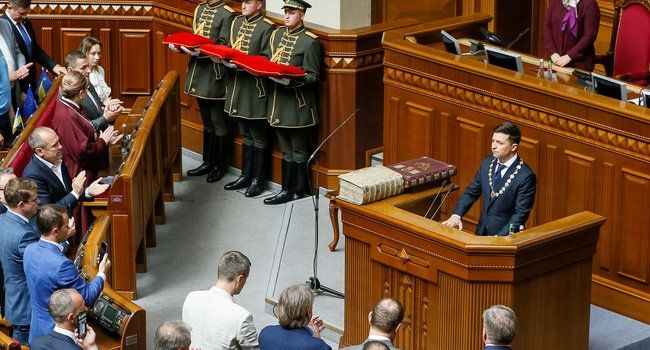 «Шокированы»: стало известно о реакции украинских депутатов на заявление Зеленского о роспуске Верховной Рады 
