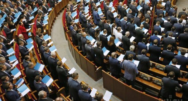 Богданов назвал партии, которые 100% попадают в новый парламент