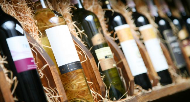 Сколько можно хранить вино: делится опытом ALCOMAG