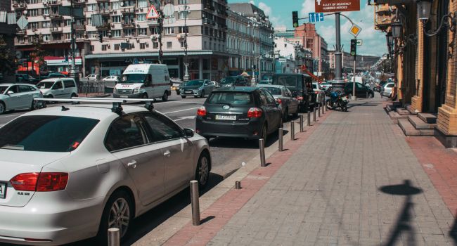 В Киеве анонсировали появление электронной парковки 