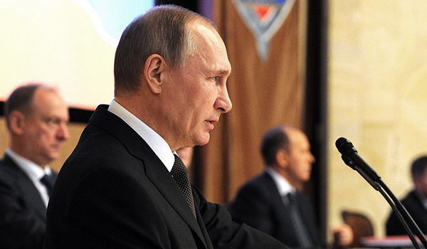 «Медленно прозревают»: эксперт указал на интересный момент в падении рейтинга Путина 