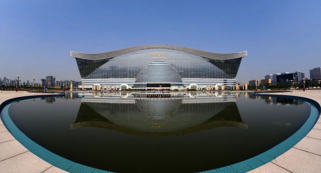 Китайцы построили самое большое здание в мире