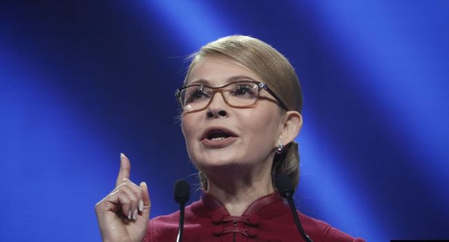 Политолог: «Слуга народа» по списку набирает около 110, Тимошенко предлагает своих нардепов взамен на кресло премьера