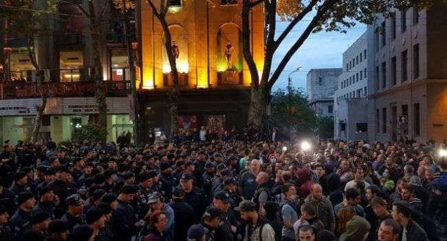 Попытка массового переворота - в МВД Грузии прокомментировали протест в Тбилиси