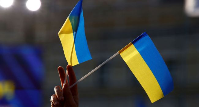 Большинство украинцев негативно оценивают нынешнюю ситуацию в Украине