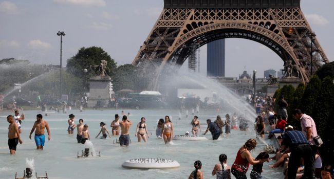 Французы жалуются на небывалую жару