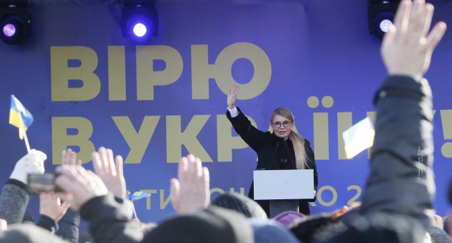 Политолог: чтобы дорваться к власти, политики пытаются казаться святее Пап Римских
