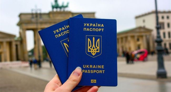 Крымчане с российскими паспортами не смогут получить шенгенскую визу