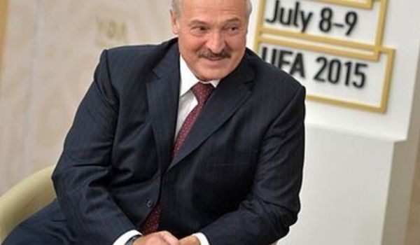 «Ни в коем случае»: Лукашенко выступил с неожиданным заявлением о США и России