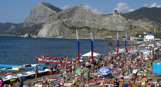 В России заявили о росте турпотока в Крым из-за низких цен