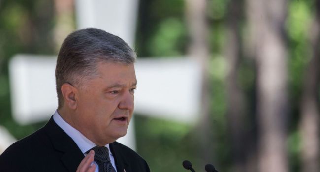 Политолог: Порошенко с Тимошенко и Вакарчуком должны опередить Медведчука