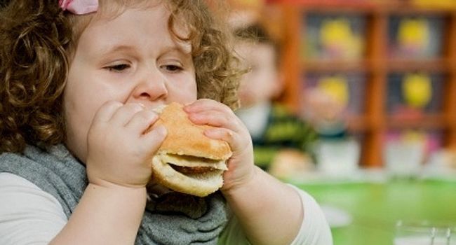 Легче предотвратить, чем потом решать проблему: доктор Комаровский рассказал о детском ожирении