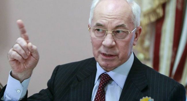 Азаров: «Почему Яценюка не интересовало его соглашение, которое ежегодно приносит 30 млрд убытков?»
