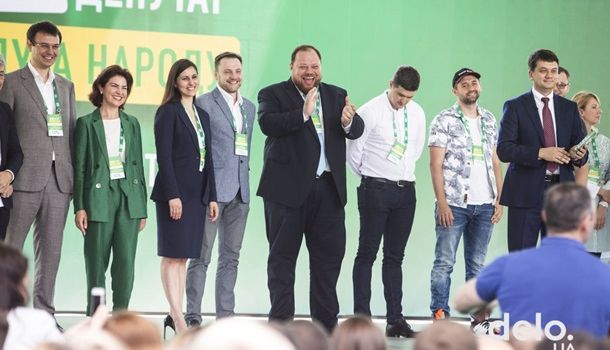 «Видно, что команда профісіоналів»: в сети высмеяли за неграмотность сотрудника ОП Зеленского