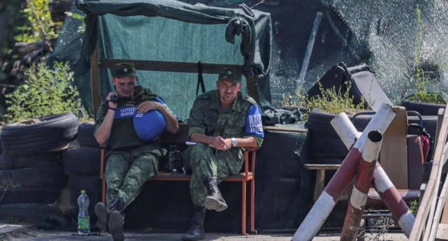 «Как можно с людьми договариваться, которые свои войска оставили на прежних позициях?» Жители Станицы Луганской рассказали о подлости оккупантов 