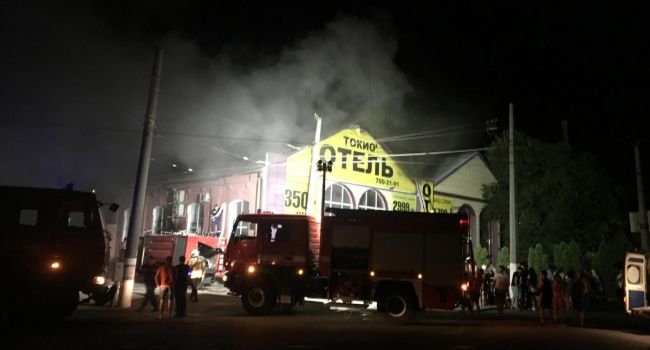 Выжившие постояльцы отеля «Токио Стар» рассказали об ужасах пожара: «Все в дыму, люди кричали, просили спасти…»