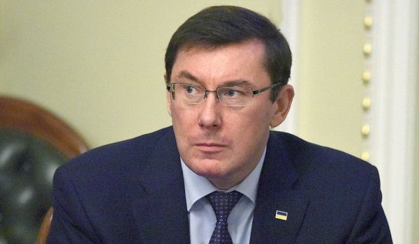 Юрий Луценко написал заявление об отставке с должности генпрокурора 
