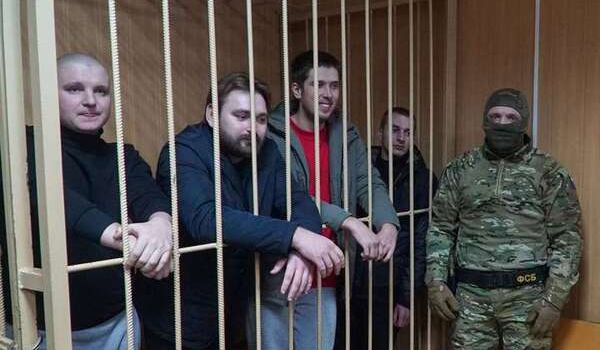 «Сидят на базе и в СИЗО»: российский адвокат сообщил, что обмен пленными перенесли 