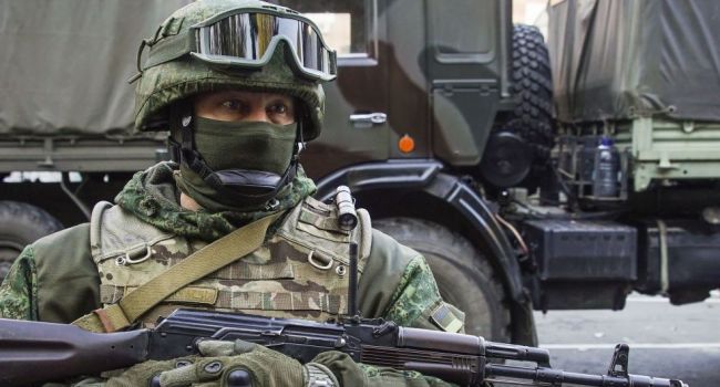 Бойцы «Азова» показали пленного боевика: террорист «слил» важные данные 