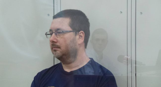 Бывший переводчик Гройсмана, подозреваемый в госизмене, признал свою вину, и вышел на свободу по «закону Савченко»