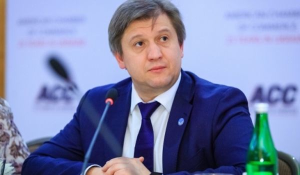 Александр Данилюк написал заявление на увольнение с должности 