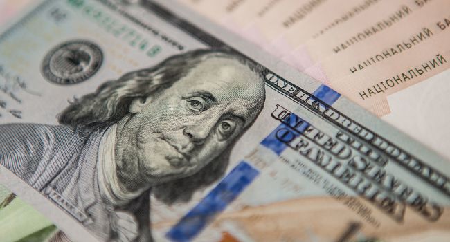 Укрепится ли украинская валюта до 20 гривен за доллар - мнения экспертов
