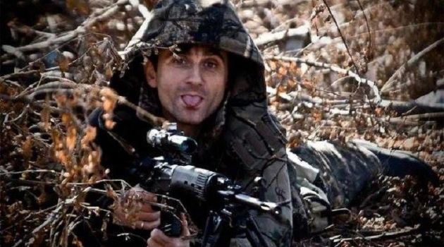 «Он не снайпер, а «косой лох»: Командир «спецназа ДНР» вызвал серба «Деки» на дуэль 