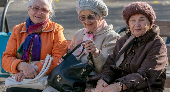 Даже не ждите: В Минсоцполитики заявили, что ни один украинский пенсионер не будет освобожден от оплаты коммуналки