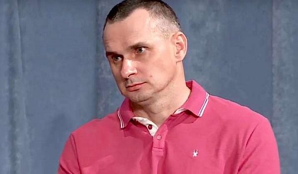 Сенцов: Если будут сданы национальные интересы Украины, я сам потащу на Банковую крышки