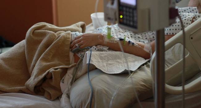 Вспышка опасной пневмонии в Китае: число заболевших рекордно выросло