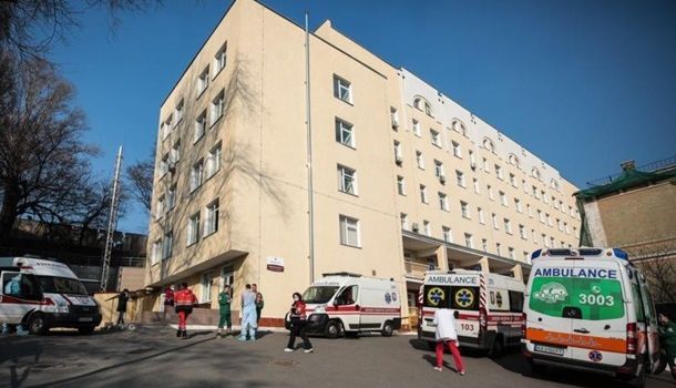 Больницы Киева готовят дополнительные места для больных COVID – 19 