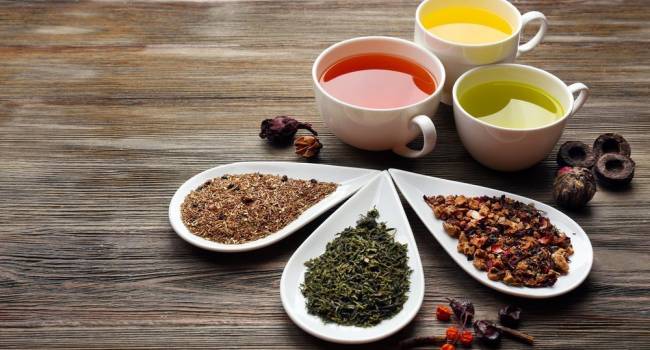 Эксперты назвали самый полезный чай в летние месяцы 