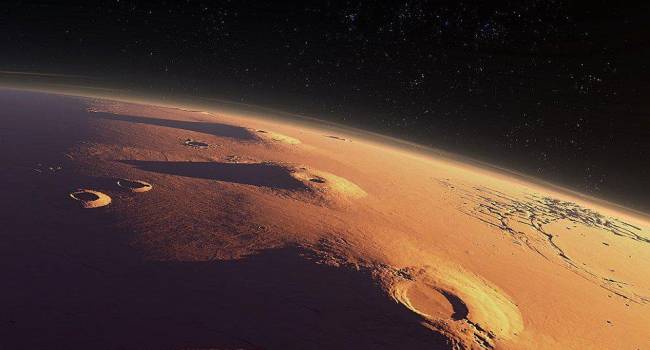 «Отправить большую команду»: ученый рассчитал, сколько людей смогут колонизировать Марс 