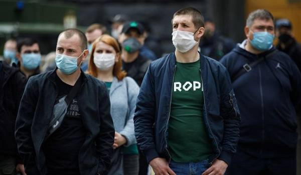 Число заражений коронавирусом в Украине опять резко выросло 