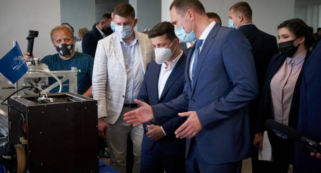 Блогер: самое время узнать у сторонников Зеленского, как им новый министр образования, пойманный на плагиате?