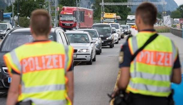  Черногория ввела запрет на въезд граждан Украины на автомобилях 